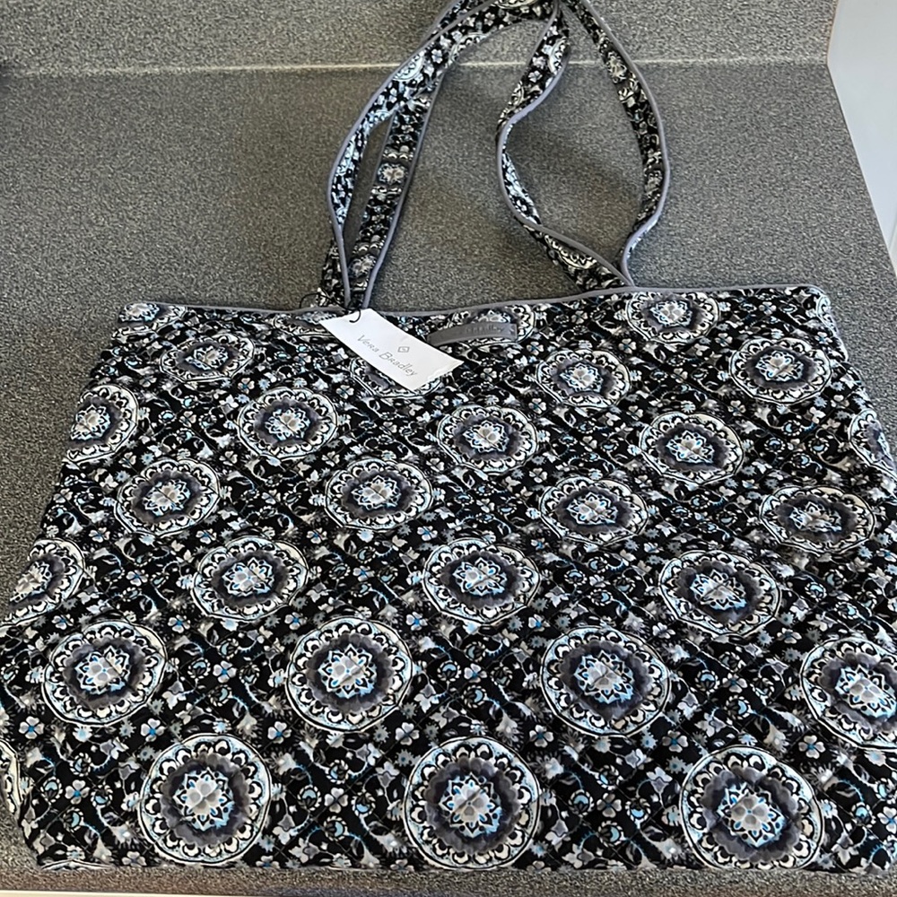 Vera Bradley Tote Charcoal Medallion